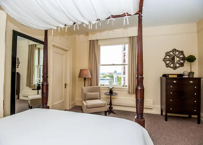 The Inn At The Union Club Of British Columbia