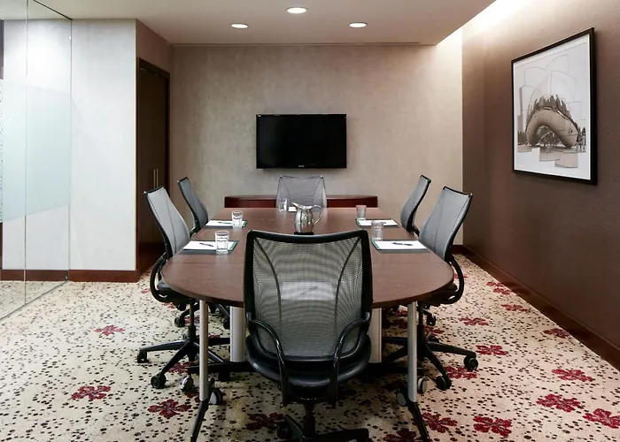 Central Loop Hotel