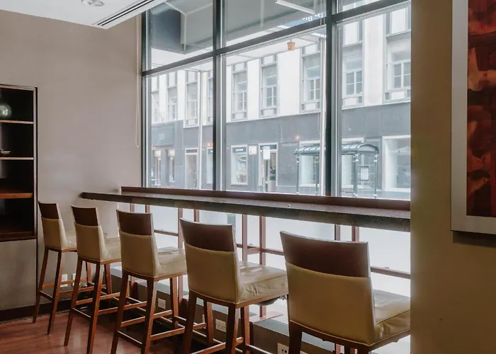 Central Loop Hotel