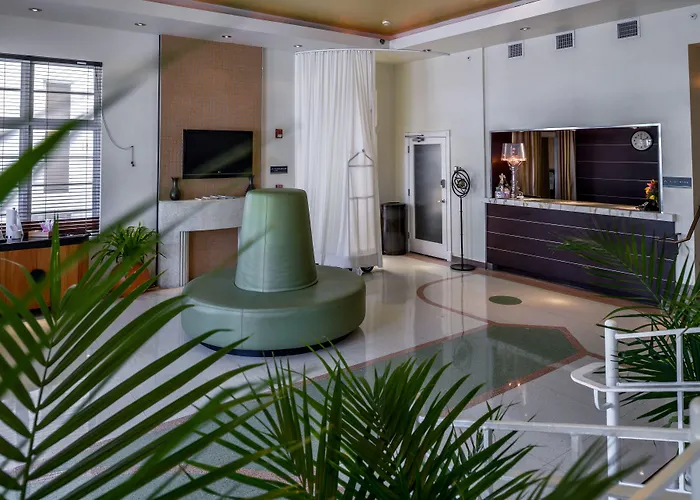 Hilton Vacation Club Crescent On South Beach Miami