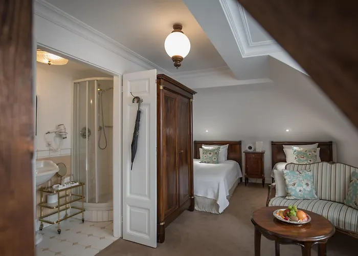 Hotel Belle Epoque