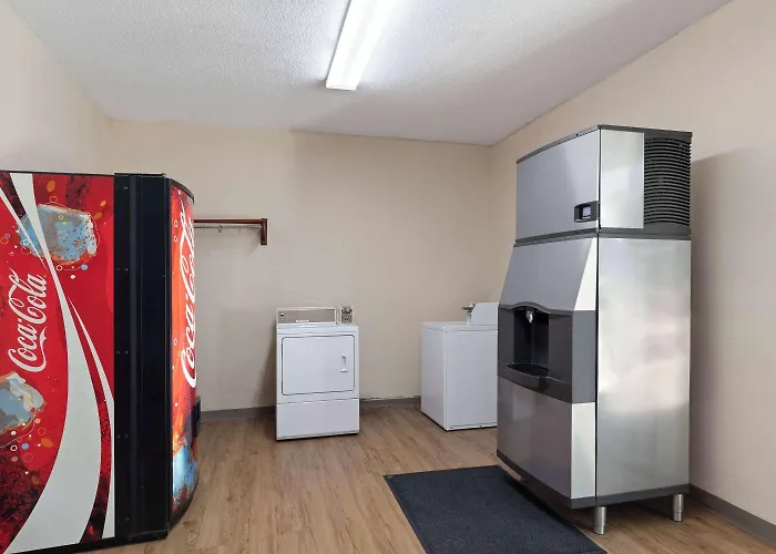 Super 8 By Wyndham Fort Mitchell Cincinnati Area