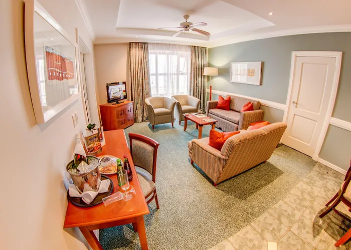Courtyard Hotel Gqeberha