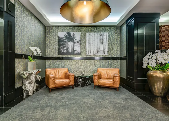 Carmana Hotel & Suites