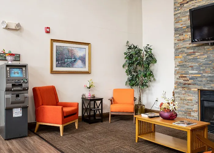 Blisspoint Inn & Suites Marion