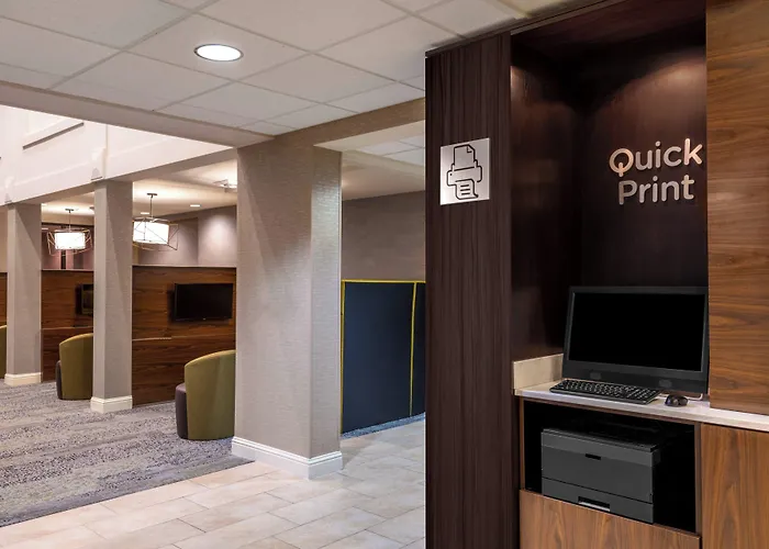 Courtyard By Marriott Reno