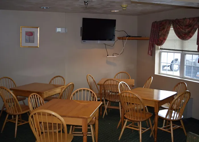 Knights Inn & Suites St. Clairsville