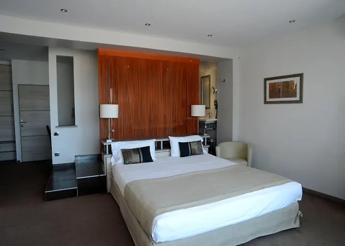 Best Western Plus La Corniche