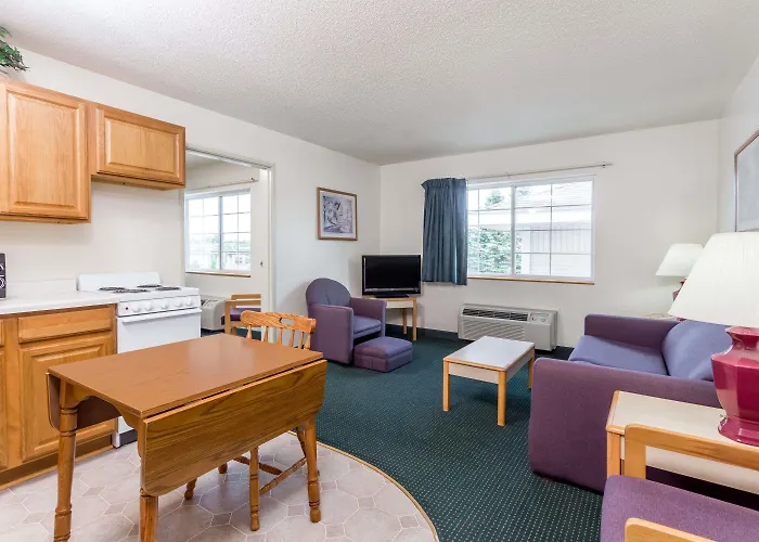 Americinn By Wyndham Eagle River Downtown