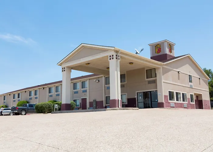 Super 8 By Wyndham Waxahachie Tx
