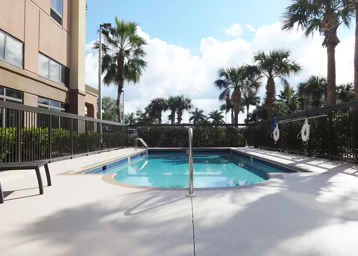 Hampton Inn & Suites Port St. Lucie