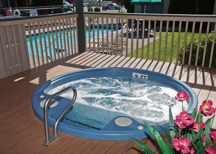 Poulsbo Inn & Suites