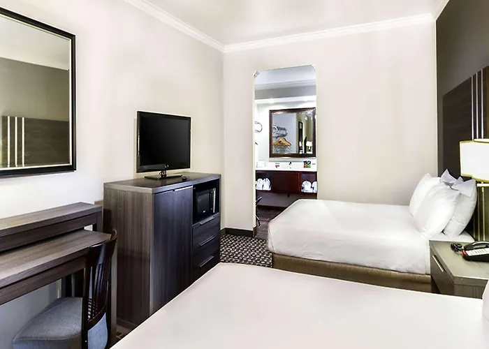 Travelodge By Wyndham Commerce Los Angeles Area