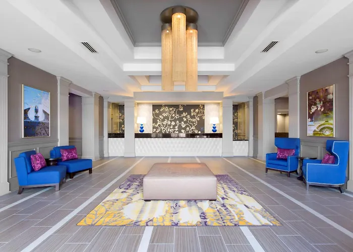 Doubletree By Hilton Historic Savannah