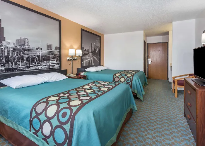 Super 8 By Wyndham Bourbonnais/Kankakee Area