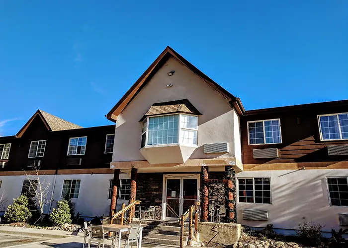 3 Peaks Lodge