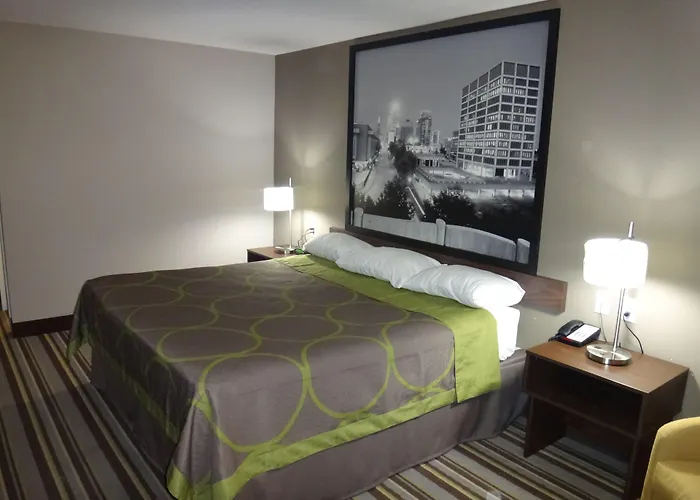 Super 8 By Wyndham Ardmore