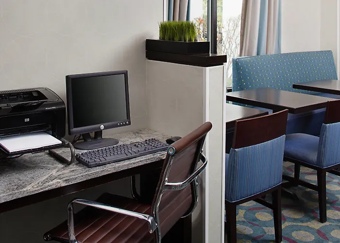 Springhill Suites By Marriott Manchester-Boston Regional Airport
