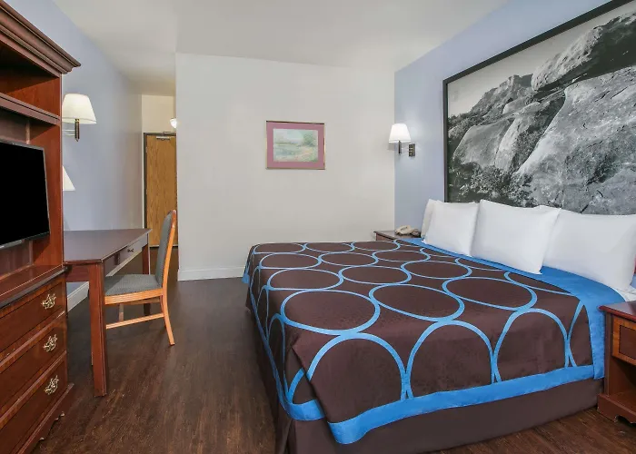 Super 8 By Wyndham Garland North Dallas Area