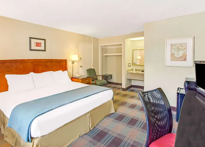 Travelodge By Wyndham Silver Spring