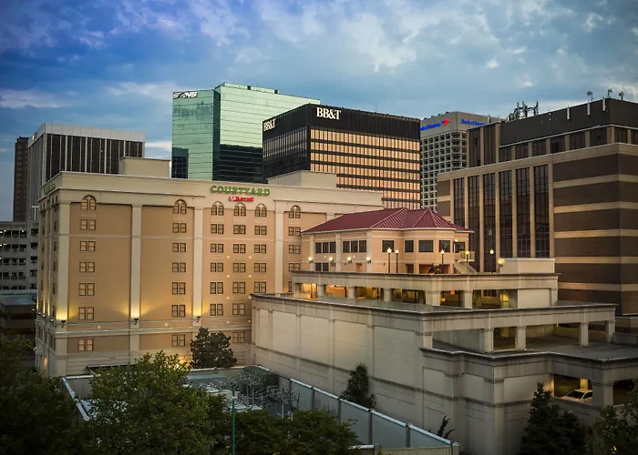 Courtyard By Marriott Norfolk Downtown