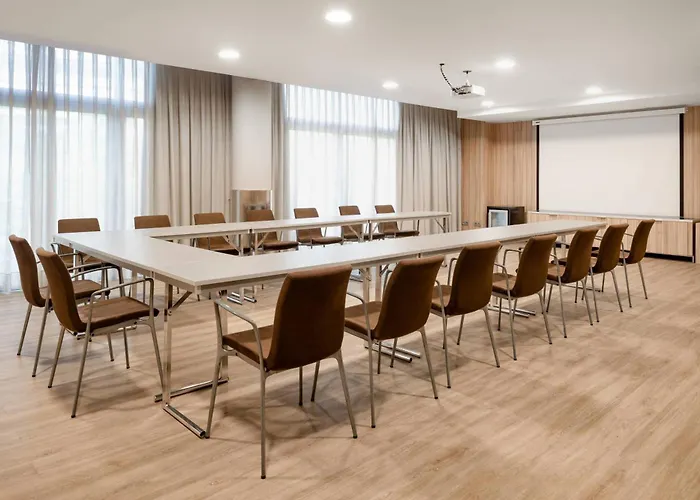 Ac Hotel Som By Marriott