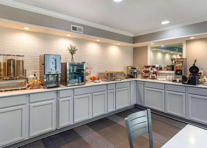 Best Western Allatoona Inn & Suites