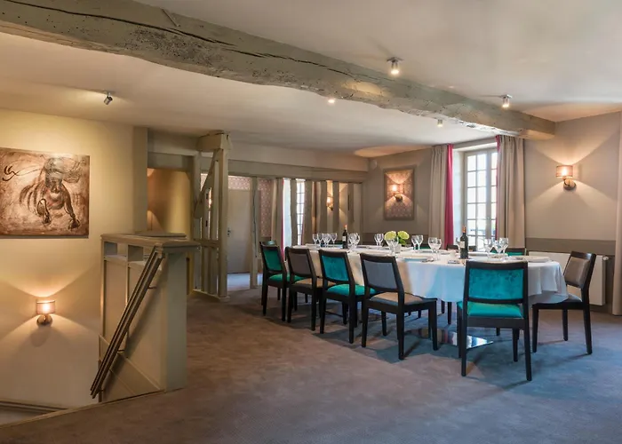 Hotel Aux Vieux Remparts