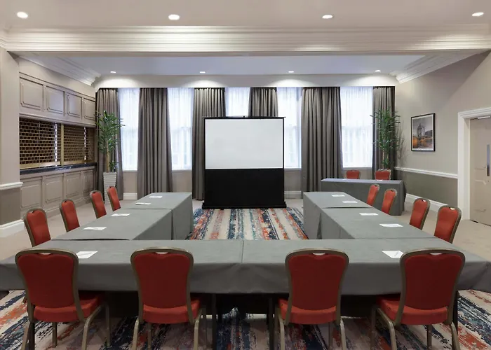 Leonardo Hotel Cardiff
