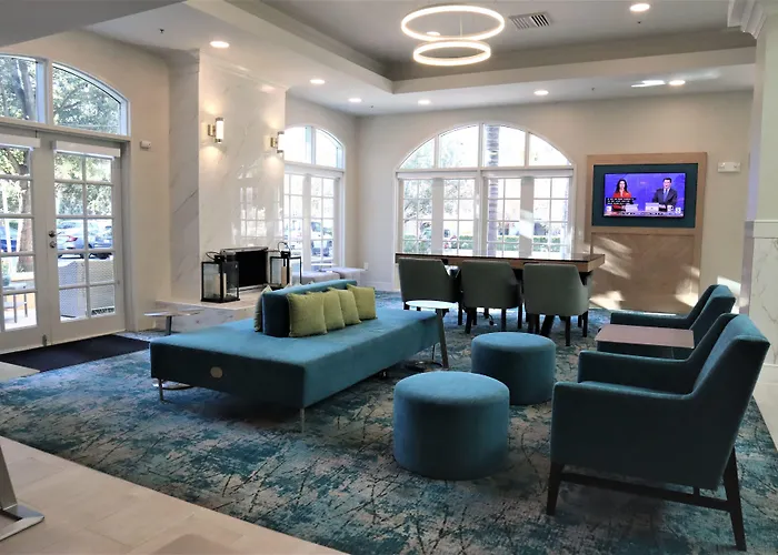 Hilton Garden Inn Calabasas