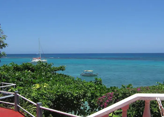 Silver Seas Hotel
