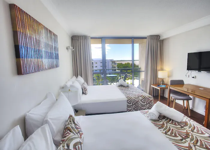 Cairns Plaza Hotel