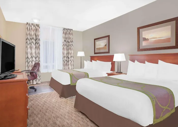 Super 8 By Wyndham Athabasca Ab