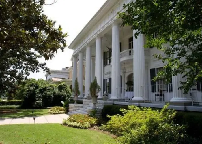 1842 Inn