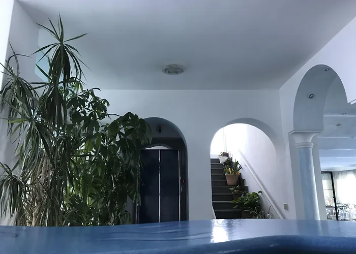 Hotel Holiday