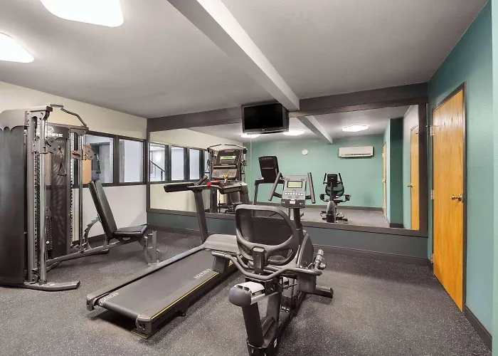 Super 8 By Wyndham Columbus