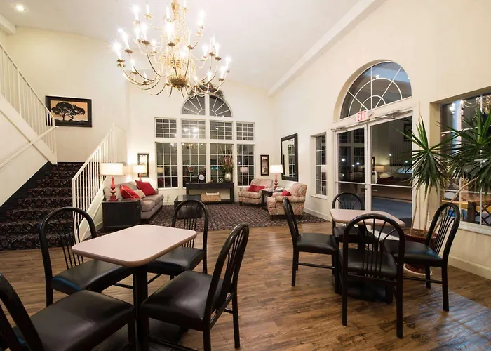 Super 8 By Wyndham Richmond