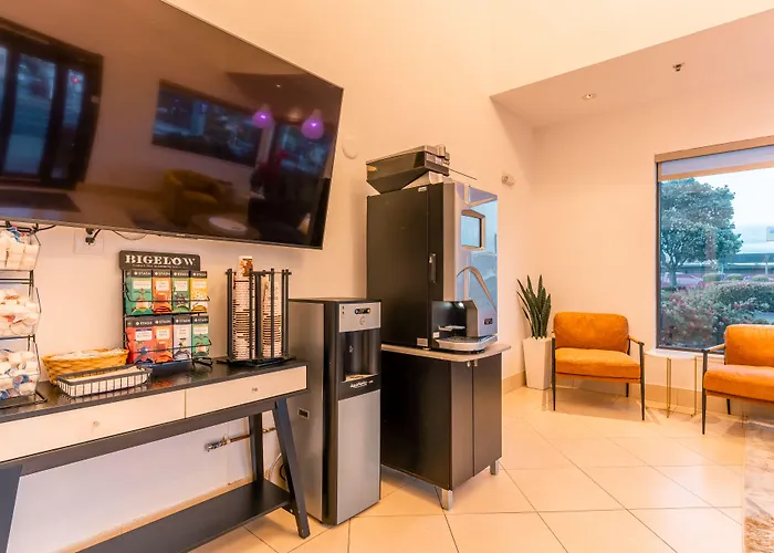 Hotel Aluxor Sfo, Shuttle Service