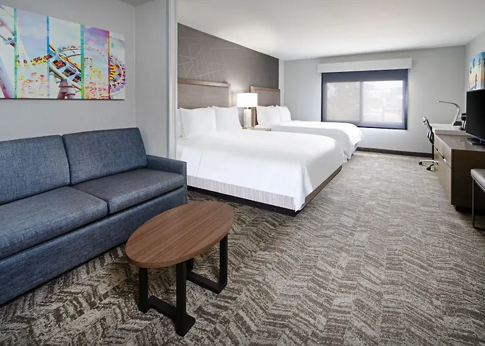 Best Western Valencia/Six Flags Inn&Suites