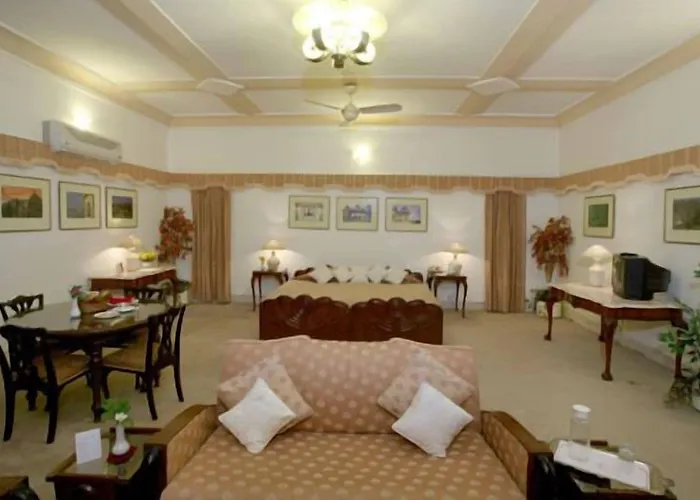 Karni Bhawan Palace - Heritageby Hrh Group Of Hotels