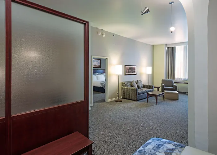 Le Square Phillips Hôtel&Suites