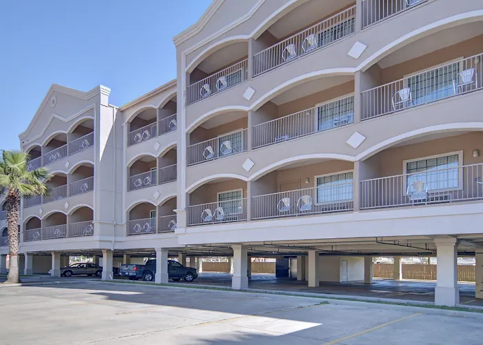 Spark By Hilton Galveston