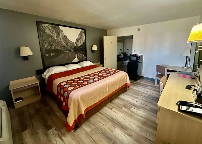 Super 8 By Wyndham Athens Tx