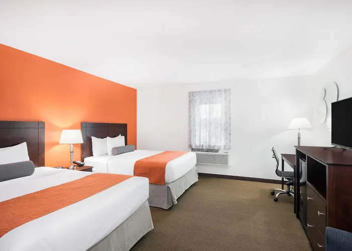 Howard Johnson By Wyndham Quincy/ Boston