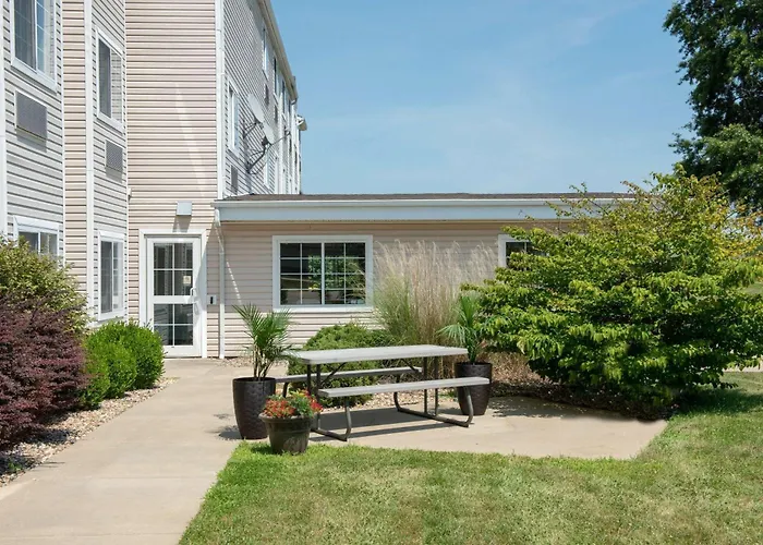 Microtel Inn & Suites By Wyndham Springfield