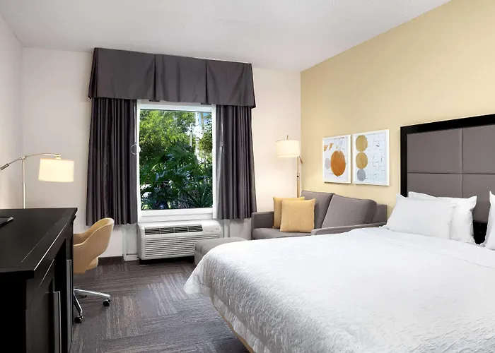 Hampton Inn Hallandale Beach-Aventura