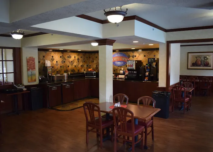 Baymont By Wyndham Yakima Riverfront