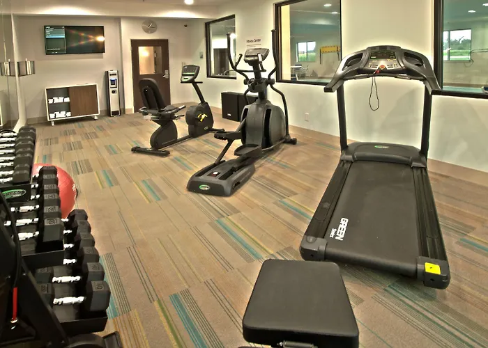 Holiday Inn Express & Suites Evansville North By Ihg
