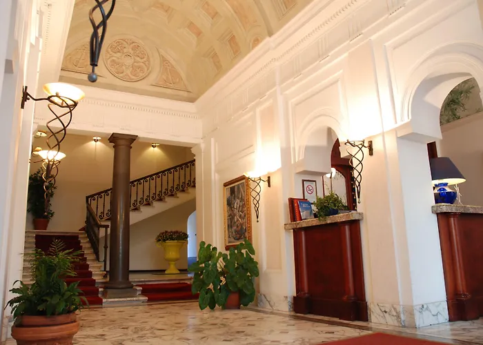Hotel De La Ville