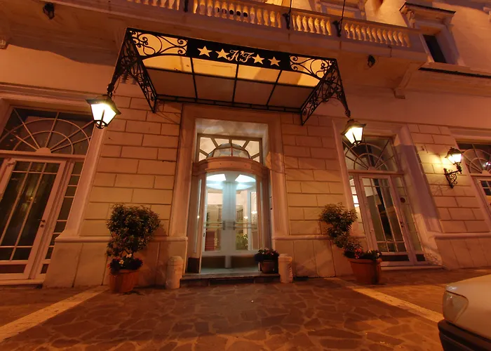 Hotel De La Ville